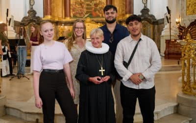 „Feuer und Flamme“ für die Ausbildung – Azubi-Gottesdienst im Hamburger Michel